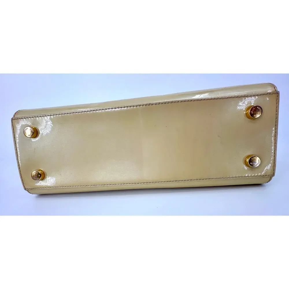 Louis Vuitton Brea MM Monogram Vernis Cream Patent Leather Bag + Entrupy Cert